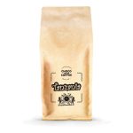 Balení zrnkové kávy Tanzania AA plus North 100% Arabica. Prémiová káva s bohatou chutí.